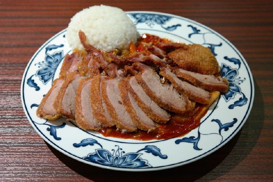 Leckerer gebratener Reis so wie beim Asia Imbiss Fernost mit leckeren Gerichten in Lünen.